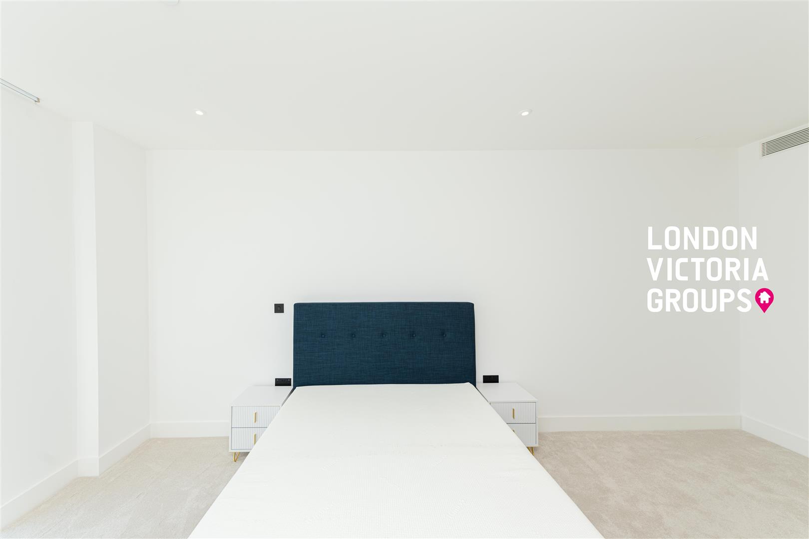 Horatio Apartments, 2 Graphite Square, LONDON